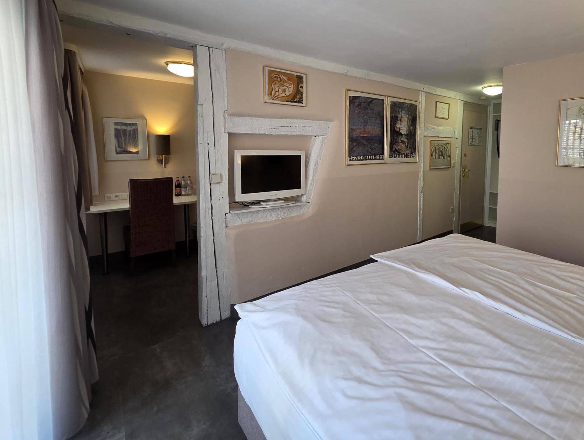 Hotel Garni "Am Ellinger Tor" Weißenburg in Bayern Exteriör bild
